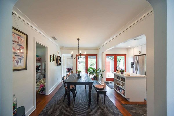13834 dining 1