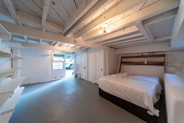 14010 basement 2