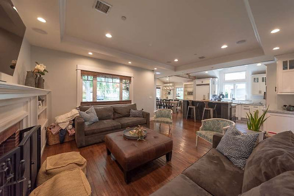 8072 living 1 8072 living 1