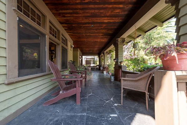 12433 porch 2