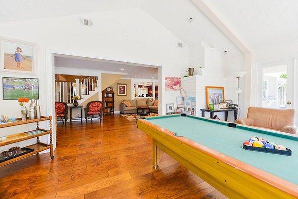 UNIVERSAL LA FILM SITESNT 18