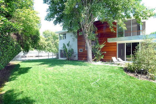 110 Modern-074 110 Modern-074