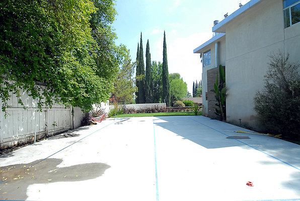 110 Modern-080 110 Modern-080