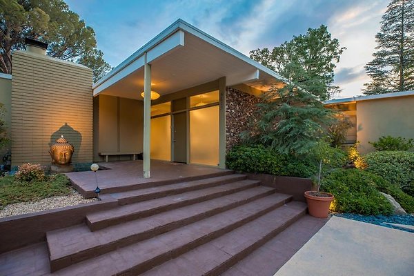 UNIVERSAL-9999-EN-27 UNIVERSAL-9999-EN-27