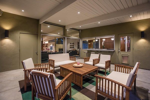 UNIVERSAL-9999-EN-52 UNIVERSAL-9999-EN-52