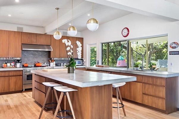 UNIVERSAL-9999-EN-57 UNIVERSAL-9999-EN-57