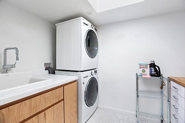 UNIVERSAL-9999-EN-56 UNIVERSAL-9999-EN-56