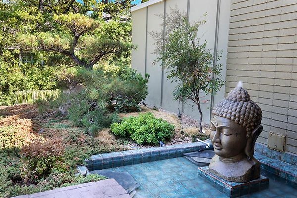 UNIVERSAL-9999-EN-23 UNIVERSAL-9999-EN-23