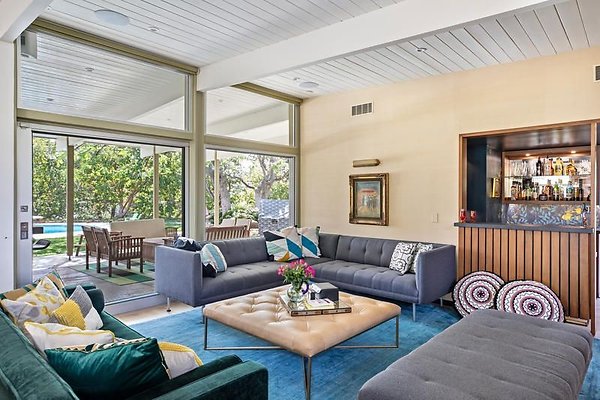 UNIVERSAL-9999-EN-4 UNIVERSAL-9999-EN-4