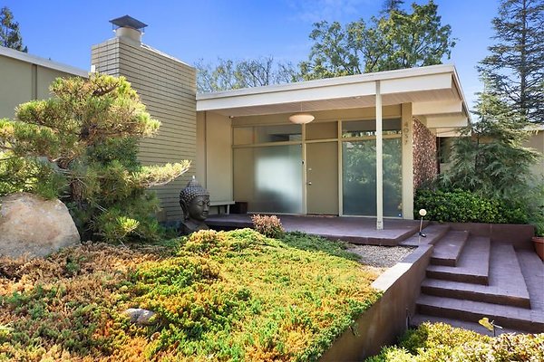 UNIVERSAL-9999-EN-22 UNIVERSAL-9999-EN-22