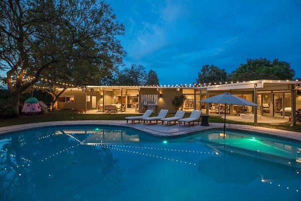 UNIVERSAL-9999-EN-26 UNIVERSAL-9999-EN-26