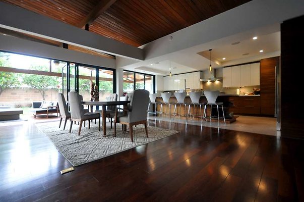 9594 dining4