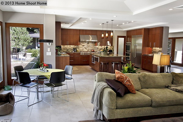 18family-room-to-kitchen