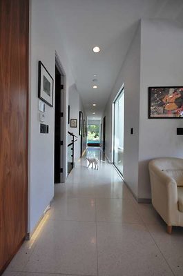9136 hall