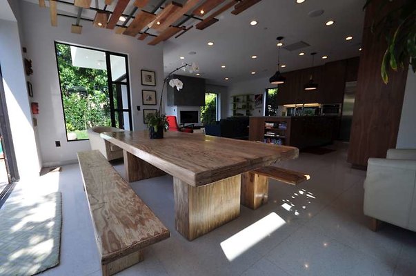 9136 dining3