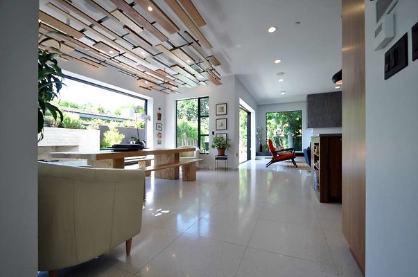 9136 dining5