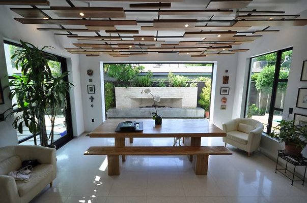 9136 dining2