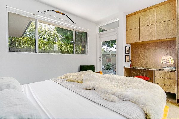 3161 bed3