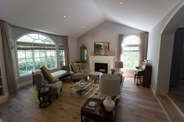 kTN5BOleZng-hseaGQMDXaVGg mz6fI0Xe8Yyp-TtpM