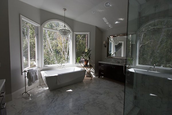 c8 t2D3uSB92w7JwTYj-f0JHJDSiaWGH8BIujp30ggQ