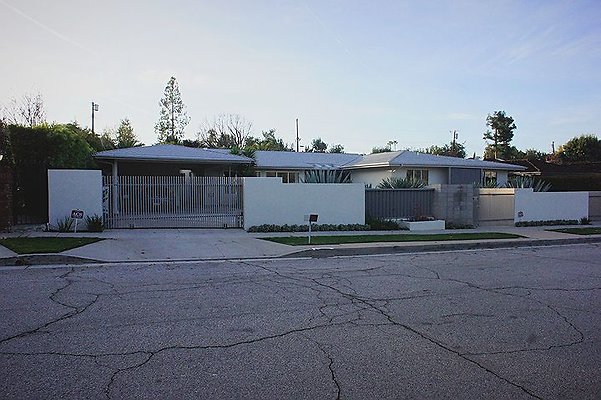 Klotz - updated 01541 West San Frnando Valley