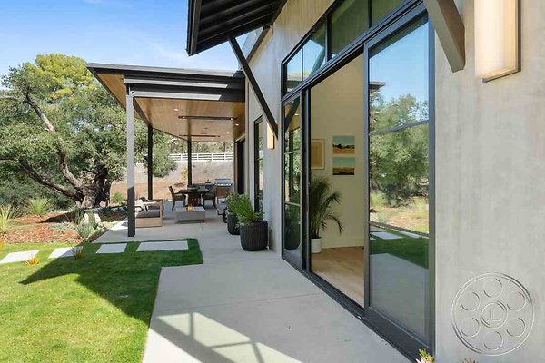modern-farmhouse-5-52