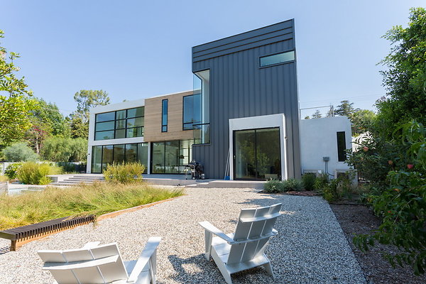 005 Modern-123 resize