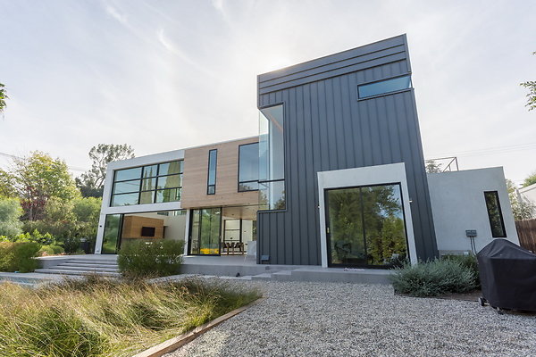 005 Modern-133 resize