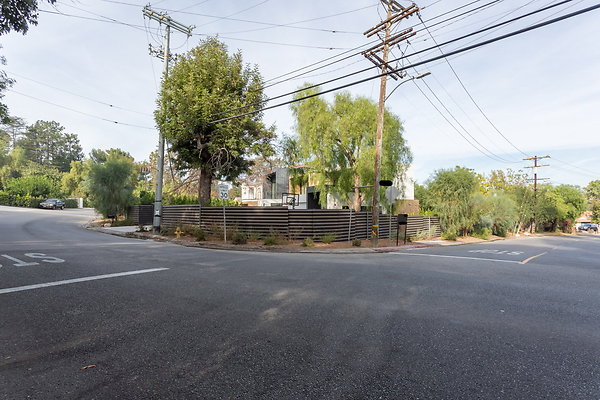 005 Modern-002 resize