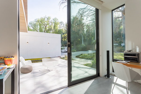 005 Modern-073 resize 005 Modern-073 resize