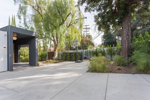 005 Modern-010 resize