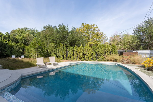 005 Modern-130 resize