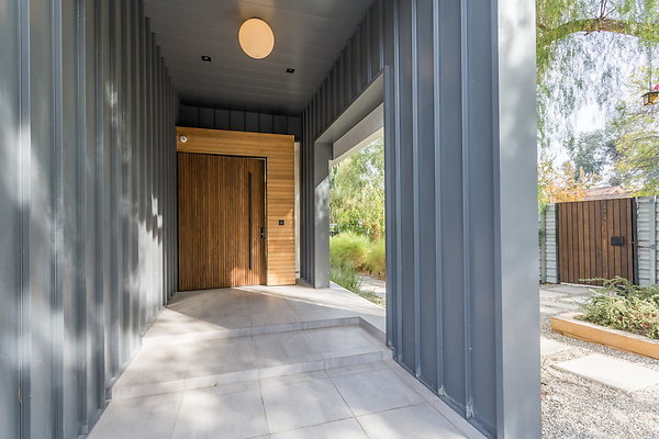 005 Modern-025 resize