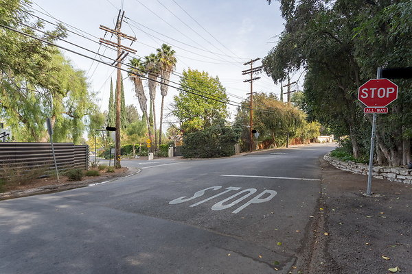 005 Modern-151 resize