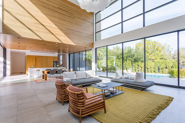 005 Modern-032 resize