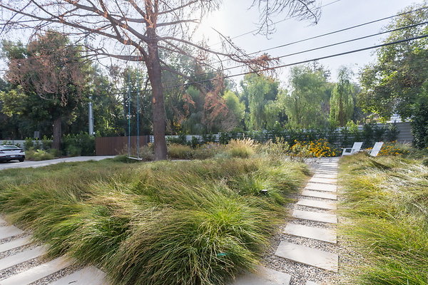 005 Modern-012 resize