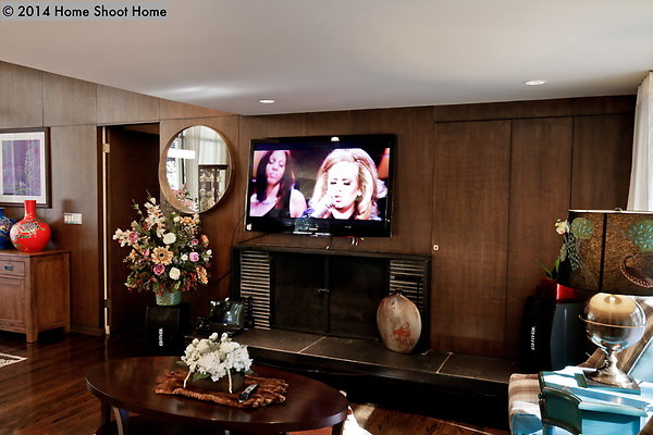 14family-room