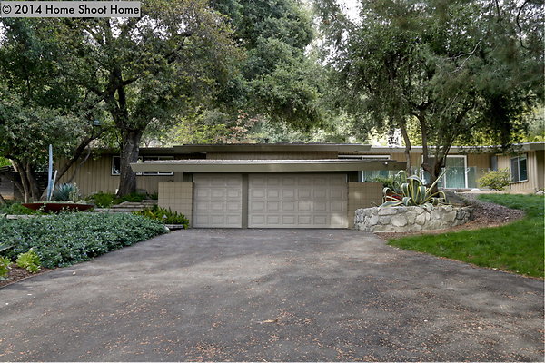 52garage-exterior