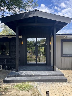 modern-ranch-home-on-a-1-4-acre-in-sherwood-forest-16