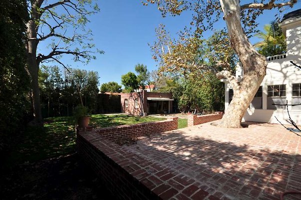 9188 patio3 9188 patio3