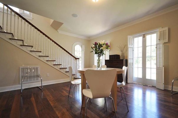 9188 dining3 9188 dining3