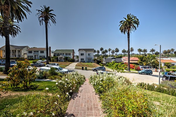 UNIVERSAL-C110-LA-4