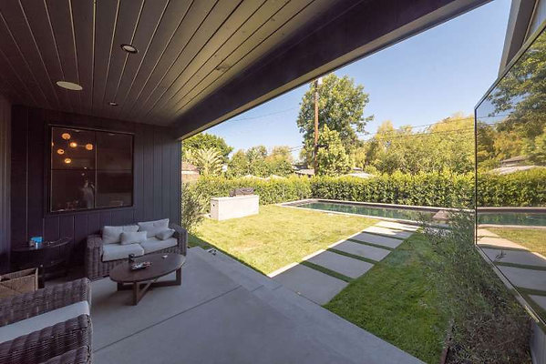 12112 patio 2
