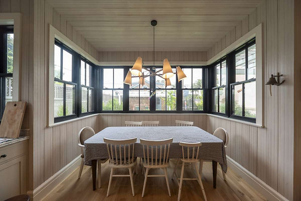 13781 dining 1