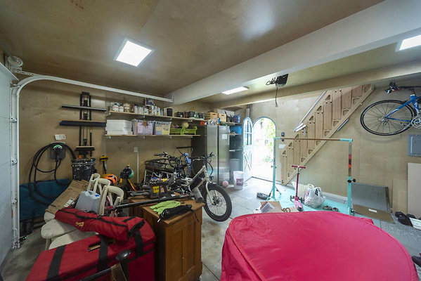 13781 garage 1