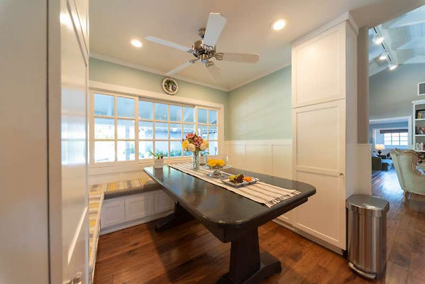 12565 dining 1