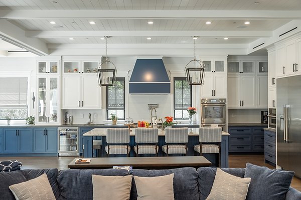 PL8766 - TARZANA