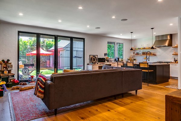 PL6542 - 13 PL6542 - 13