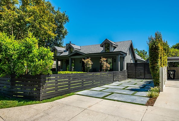 PL6542 - 1 PL6542 - 1