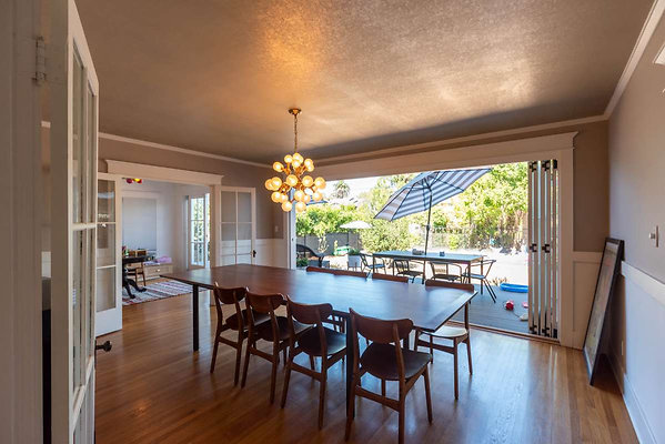 12717 dining 7